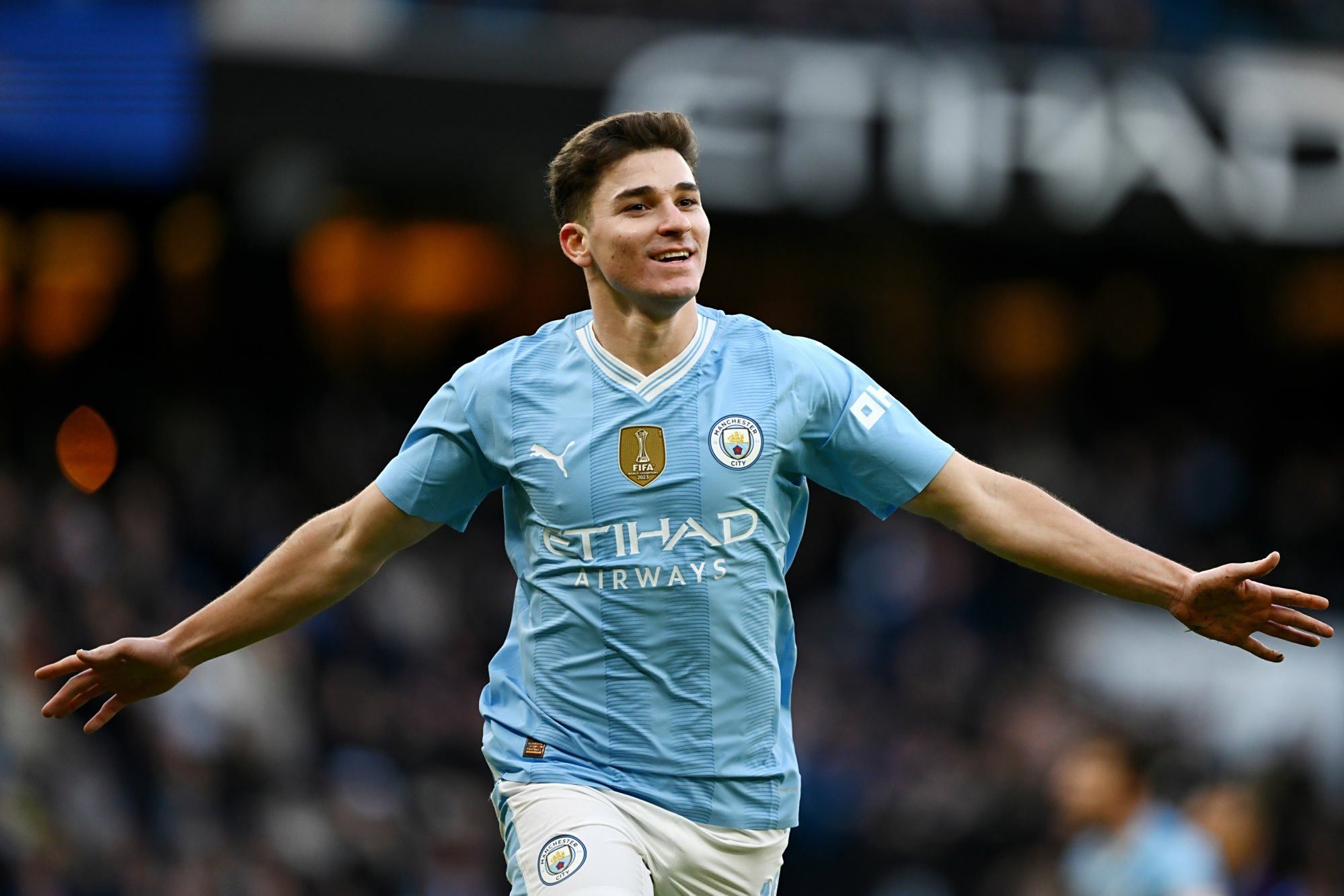 贝博入口 -关于今晨足总杯传出新动向，多伦多猛龙刷新队史纪录，管理层表态：压力陡增，训练强度明显提升的信息